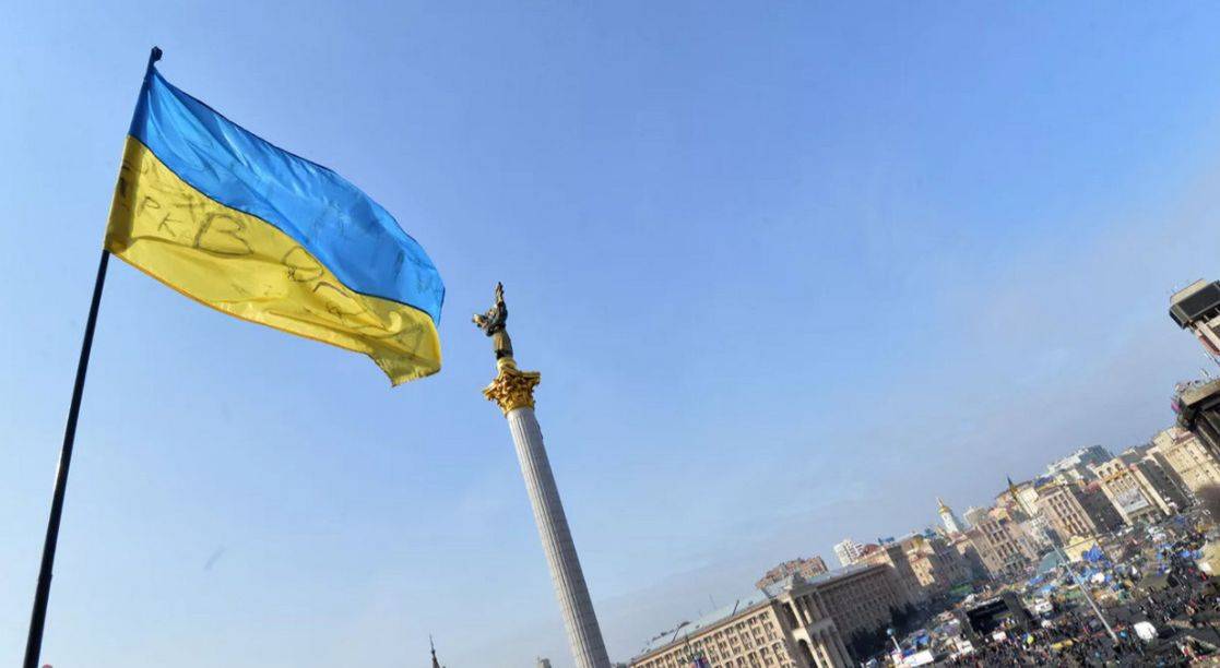 泽连斯基威胁要袭击俄罗斯阅兵活动,他真敢做的话,后果是什么?