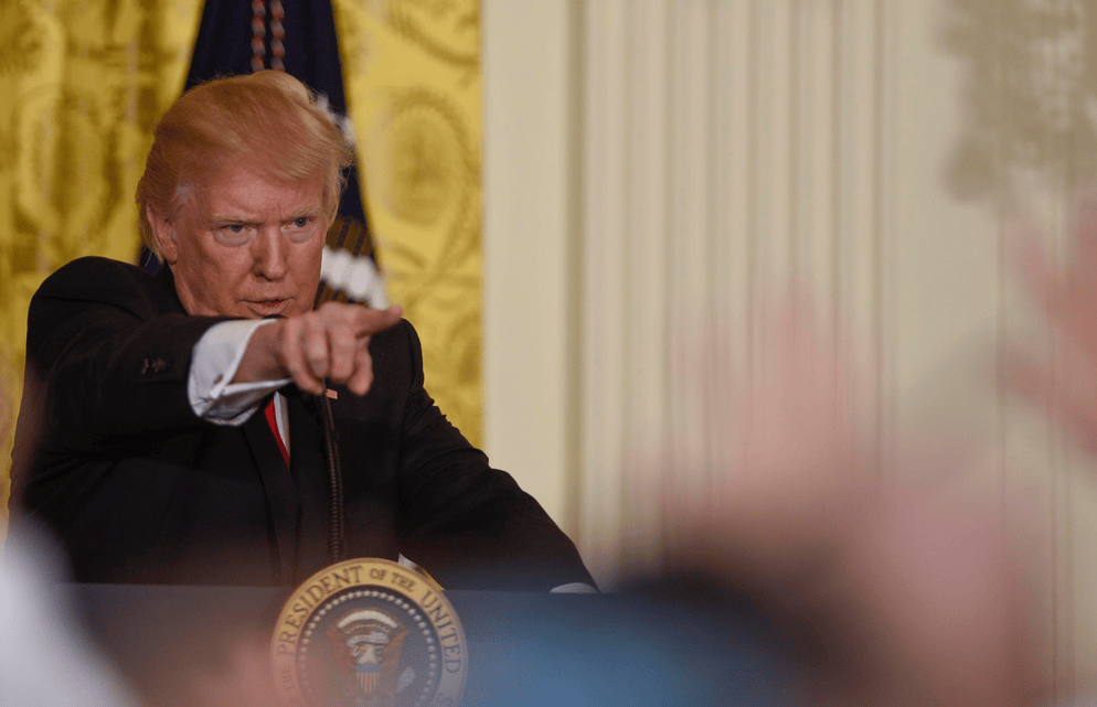 中方前脚同意解除，关键时刻，特朗普态度转变，美财长称“不抱希望”