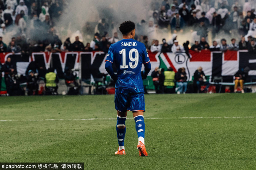 曼联转会窗开启：Mbeumo加盟、前锋追逐与4000万镑离队！