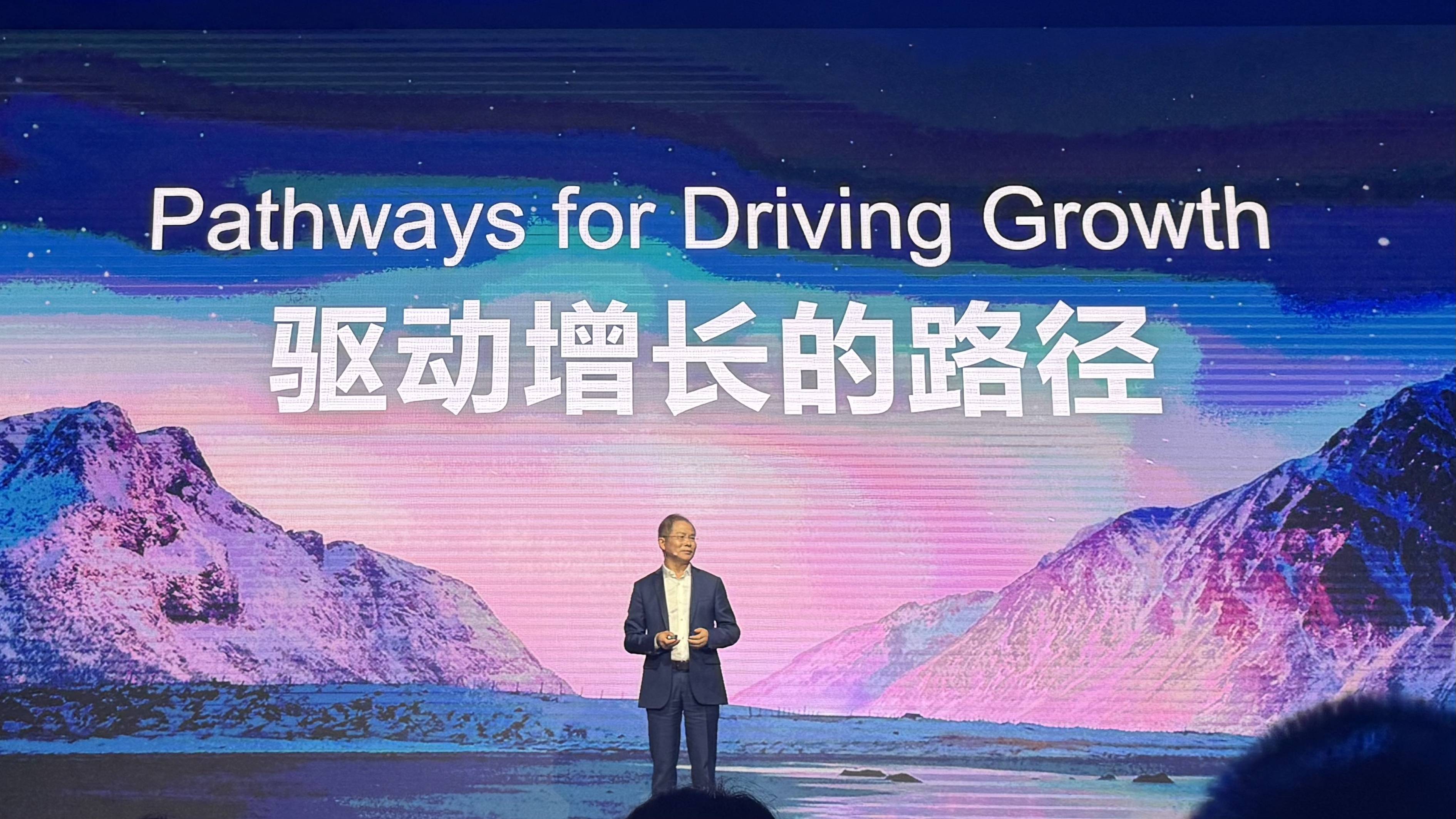 华为徐直军:受成本控制等原因,车企对5G兴致不高,今年5G车联网占比预计只有30%