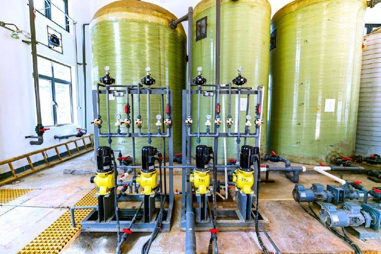 被欠超亿元污水处理费，污水厂起诉县政府索赔5.7亿，当地：资金困难