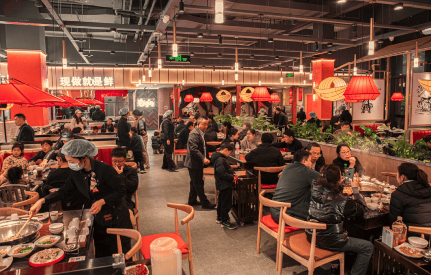 逆势开大店！这个川渝品牌凭“极致新鲜”，开出近百家店