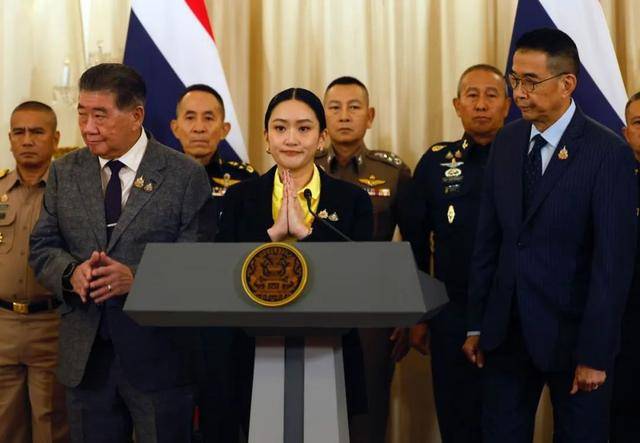 佩通坦，很受伤