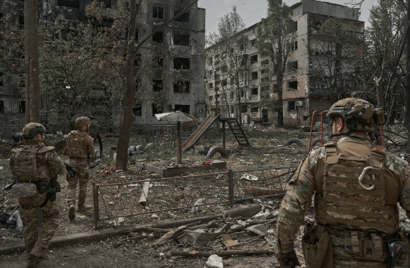 普京亲口证实:俄政府中计了!乌国全境挨炸,匈牙利发出三战警告