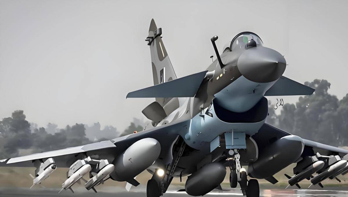 用中国导弹逼美国妥协？巴铁空军一把手，利用霹雳15给美国制造难题