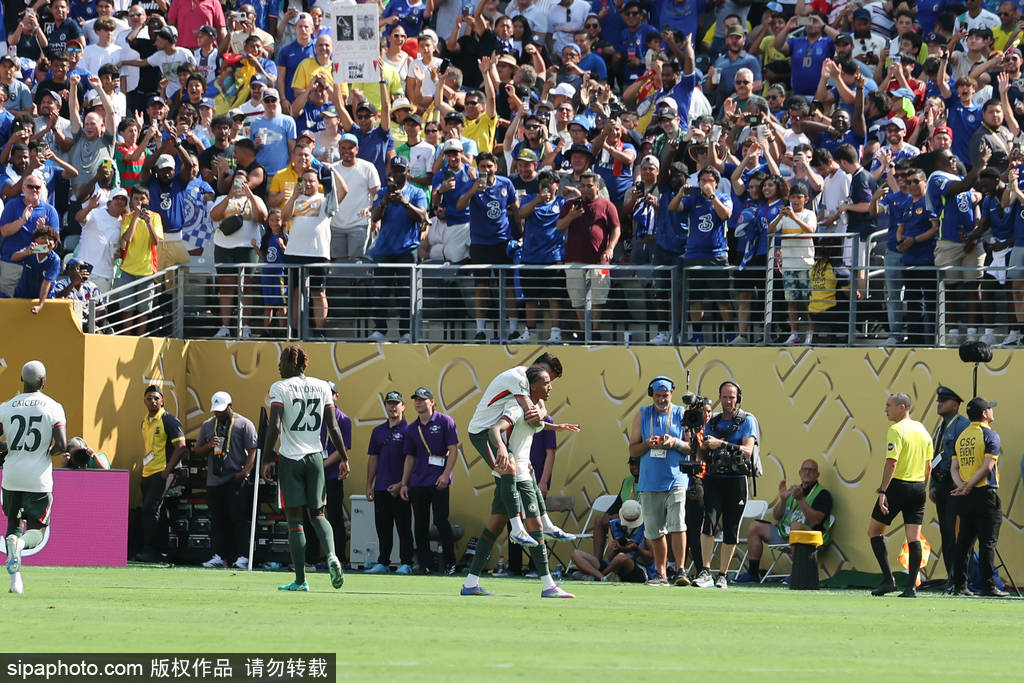 从海滩到巅峰！巴西天才如何让切尔西崛起并让路易斯·恩里克失控