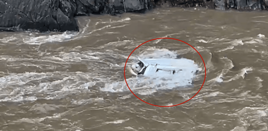 刚刚，司机遗体被找到！已确认4人遇难！