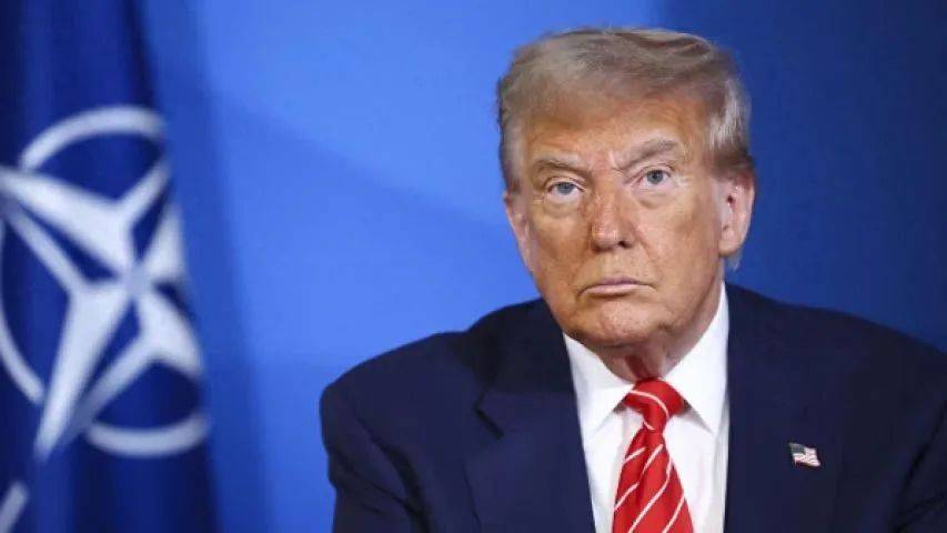 美俄突然翻脸了！普京威胁特朗普：如果乌克兰轰炸俄罗斯大城市，他们一定会打回去