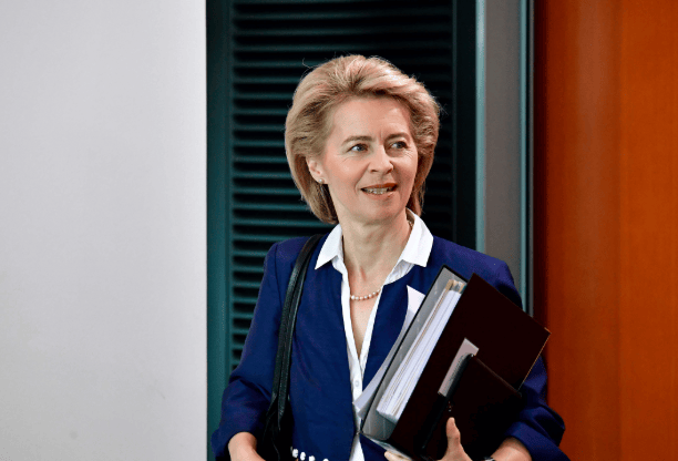 踏上访华飞机前，先给中国下马威？制裁名单出炉，中方被惹怒：必将反击