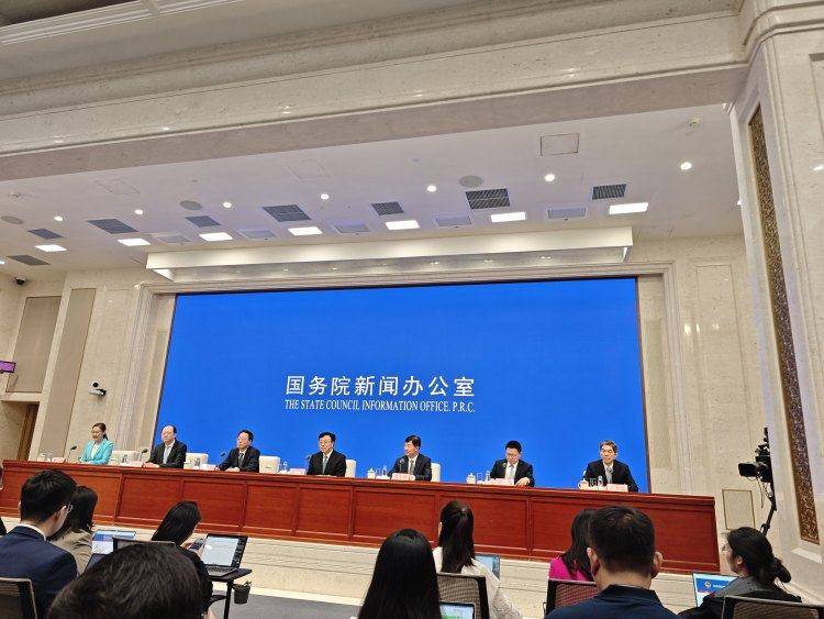 海南自贸港12月18日正式封关,85个国家人员可免签入境海南