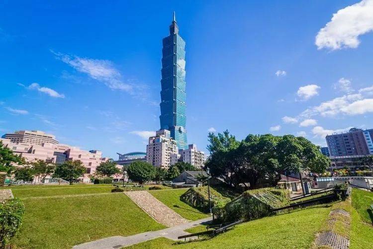 赖清德专机还未起飞，台军主力撤出金门，大陆迅速采取行动，58架军机升空，祖国统一指日可待