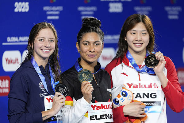 游泳世锦赛:唐钱婷夺得女子百米蛙泳第三名 铜牌同样宝贵