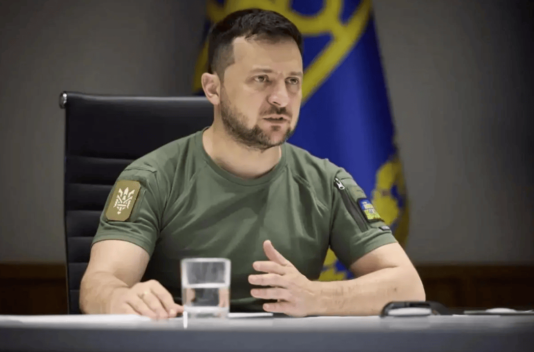 乌克兰人彻底醒悟了：最大敌人不是俄罗斯！俄曝出猛料：美英被曝密谋“换掉泽连斯基”