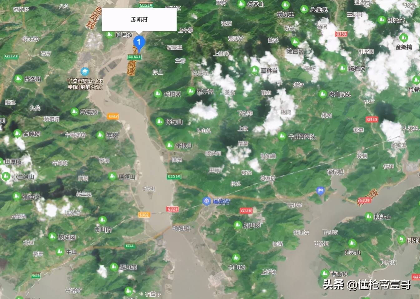 三等功法警制毒31吨，骑单车逃出警察包围，还去大学教课