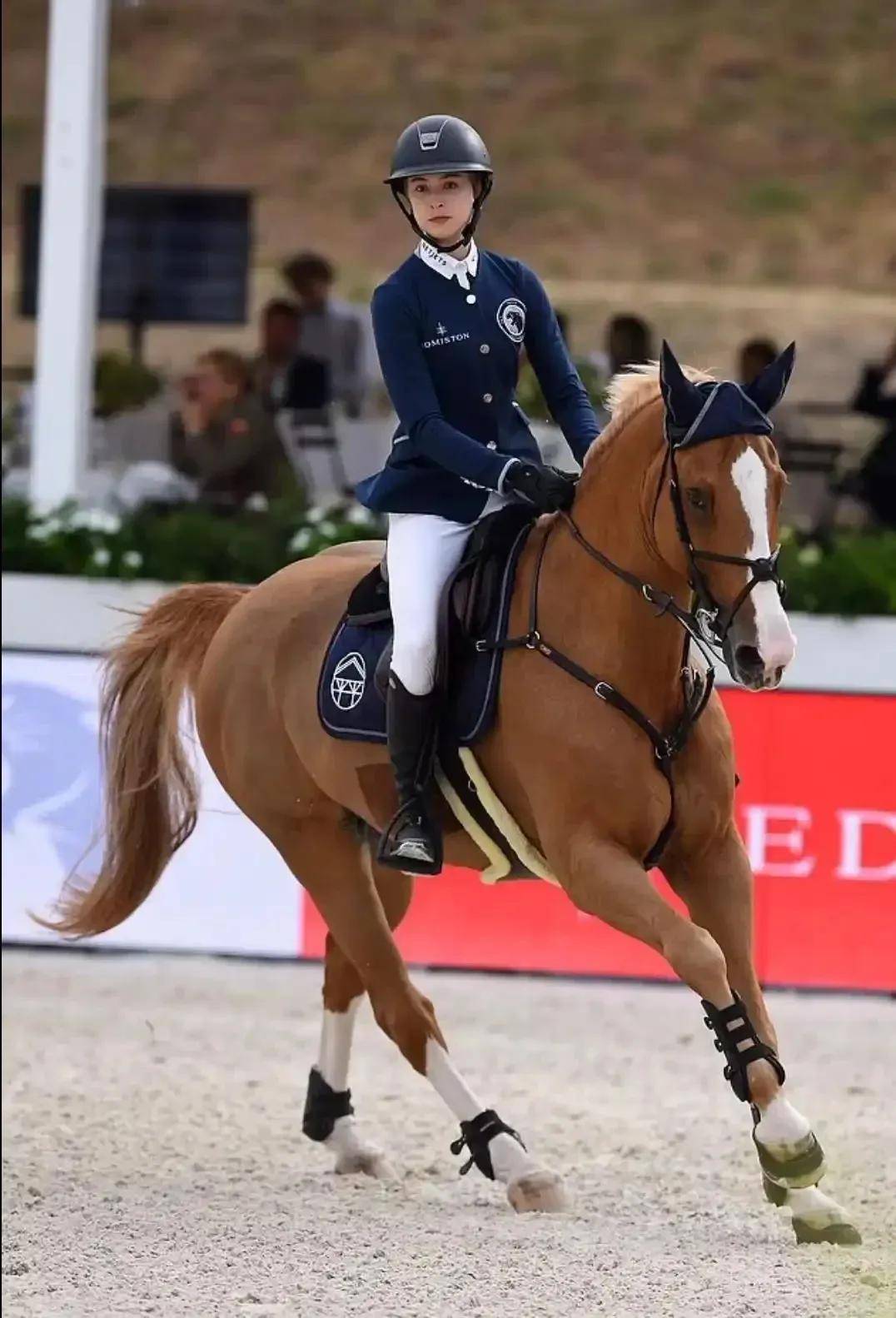 乔布斯27岁小女儿花半亿嫁马术奥运冠军，当模特合作LV，与谷爱凌是闺蜜