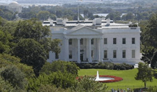 特朗普变招,白宫:8月12日后或恢复24%对华关税?美财长对华打明牌,中方已经划出“红线”