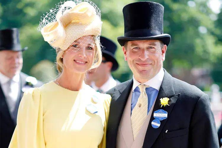 45岁离异带娃女护士嫁英国王室，比短剧更精彩！