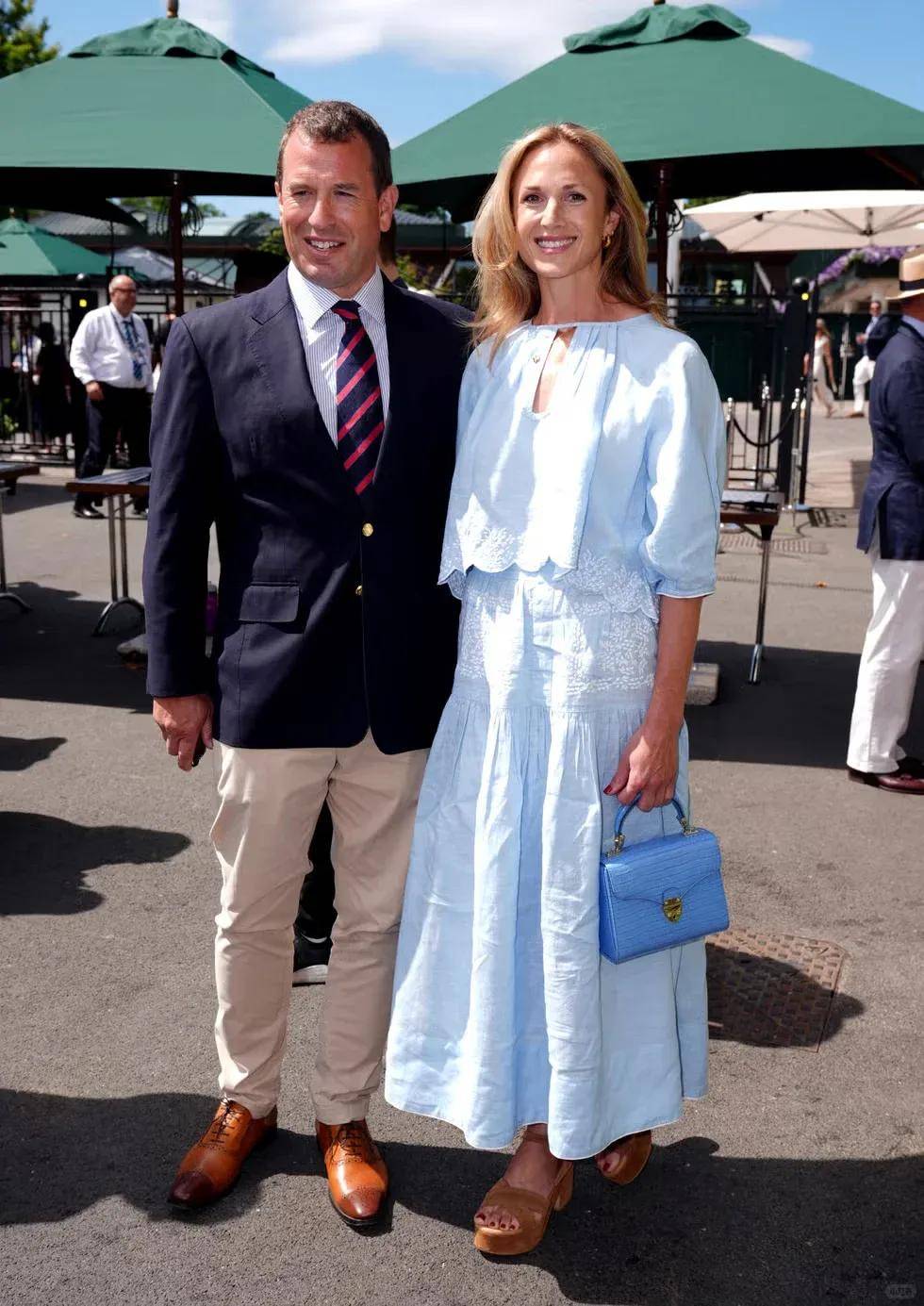 45岁离异带娃女护士嫁英国王室，比短剧更精彩！