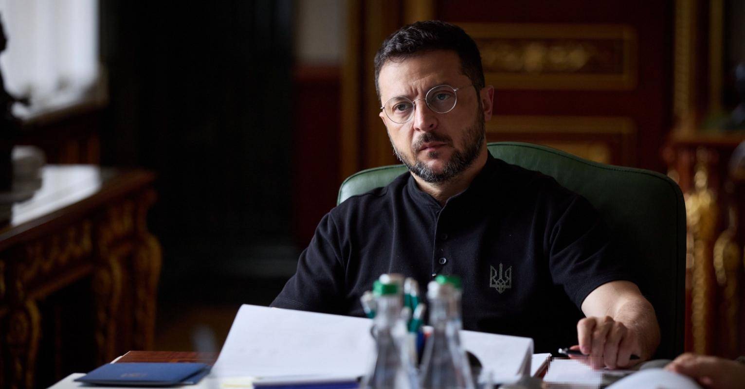 泽连斯基公开轰炸方案，美俄敢走错一步，乌军就要导弹雨包大饺子