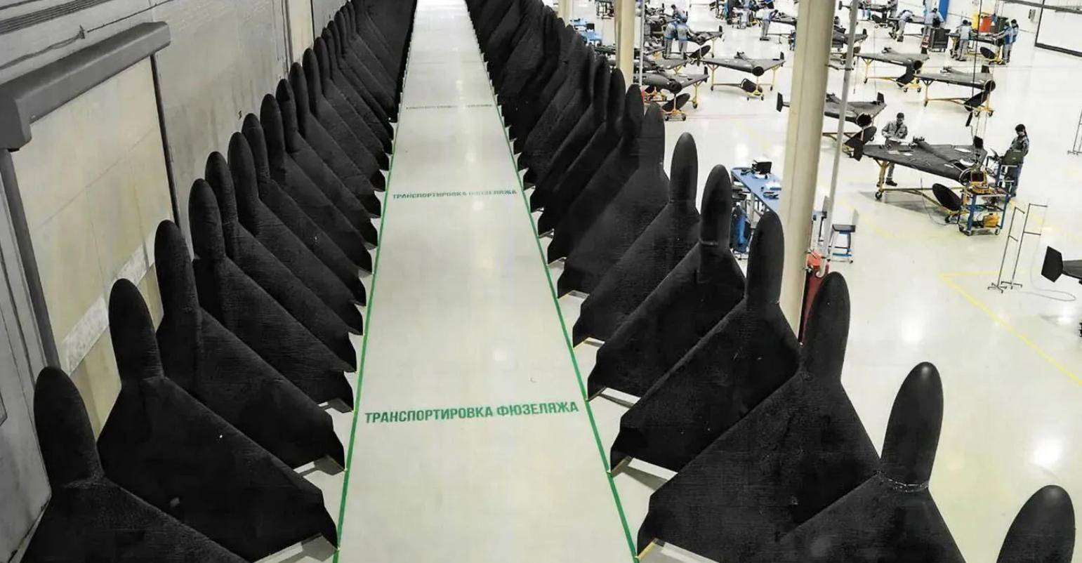 正面交战太呆板，俄军开窍了：1400公斤炸药轰炸，早就该打火车站