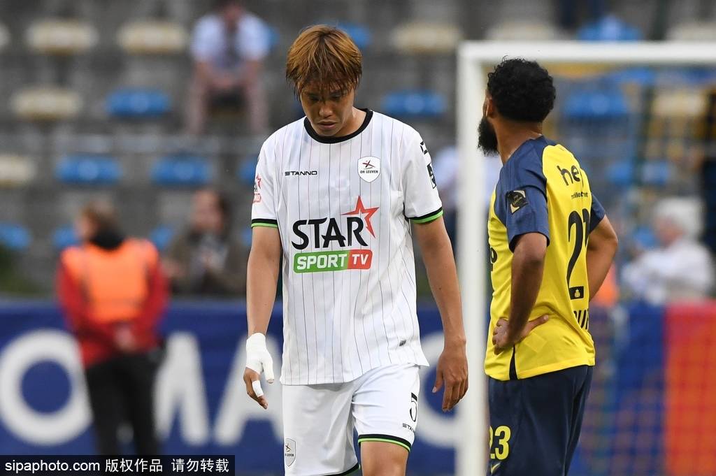 张本智和傲慢遭抵制，冠军签名球被球迷扔地上，他该向王楚钦学学