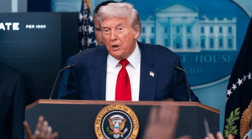 刚搞定美国，中方发起反击，全部直击要害，加拿大叫苦不迭