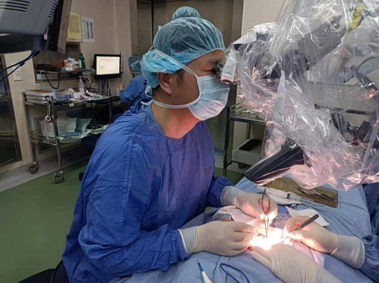 结婚多年没有娃，妻子放下狠话：要么离婚要么用供精！