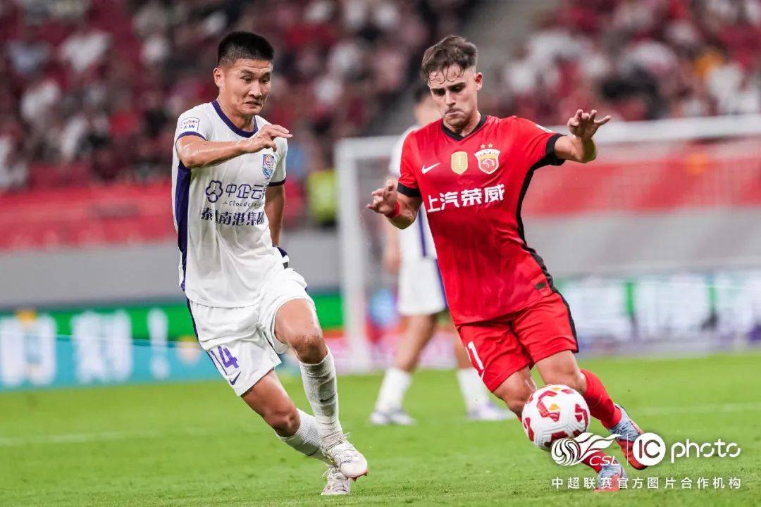 海港的打击,一个接一个