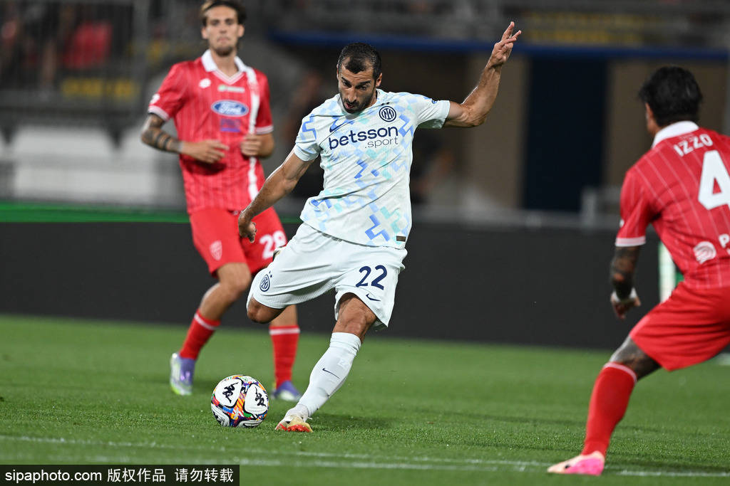 苏西奇在国米的崛起：姆希塔良的帮助与蓝黑军团的精神传承