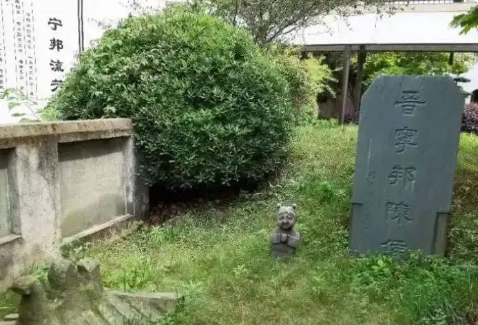 入住酒店遛弯时竟发现千年古墓,未提前告知消费者构成侵权吗?律师解读→