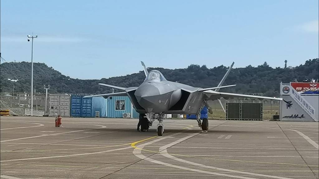 官宣歼-20已经不够“先进”可以公开，预示中国有更厉害重型战机