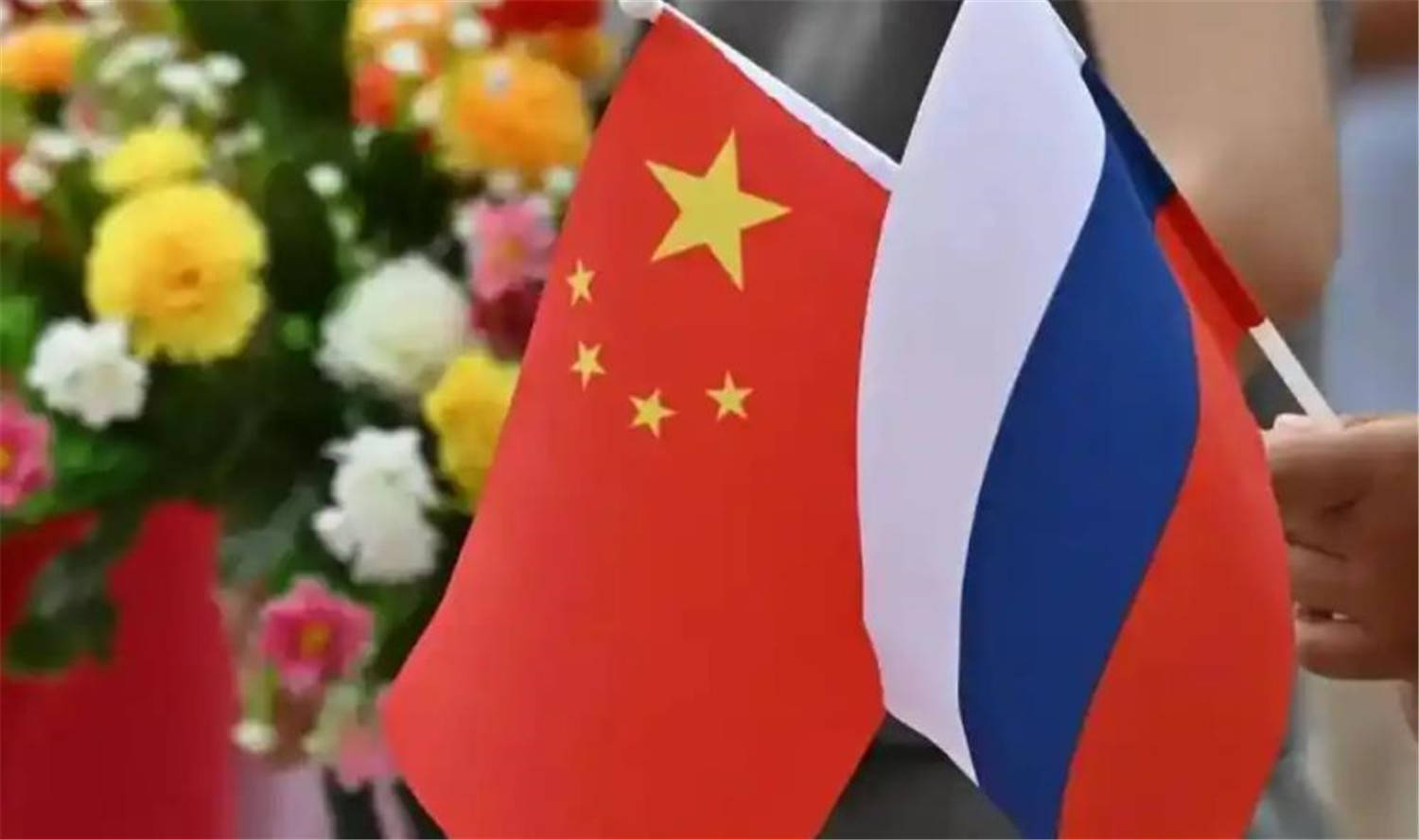 普京访华，2个令人完全没有想到，连俄媒都忍不住高呼：实属罕见