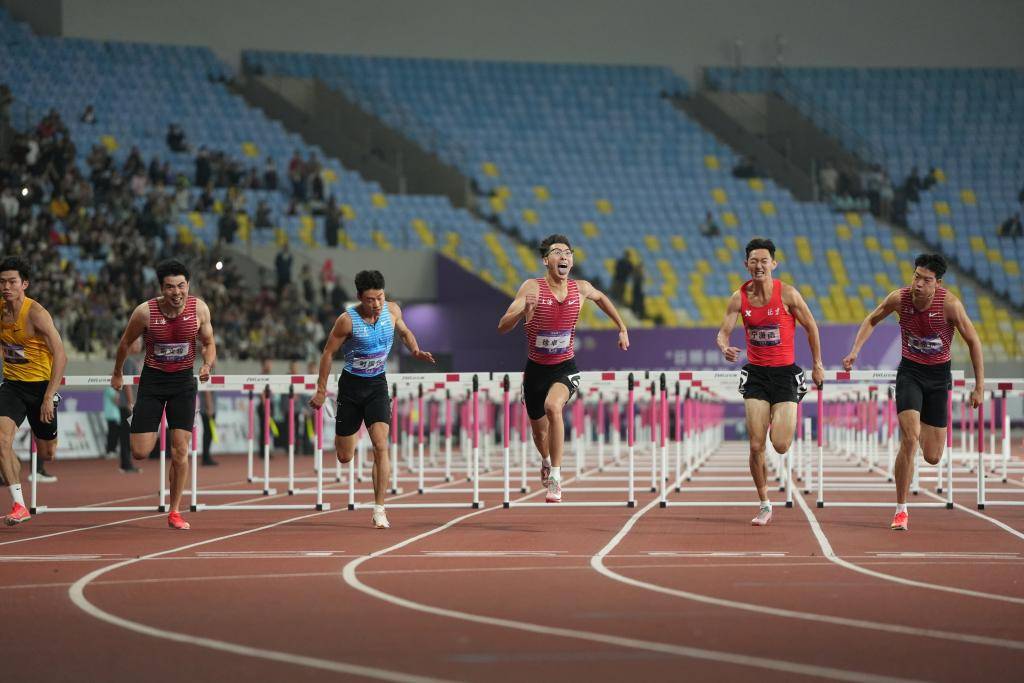 全国田径冠军赛-吴艳妮个人赛季最好成绩折桂 徐卓一夺冠