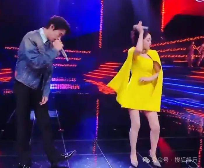 这场晚会台下简直是追星现场,名场面太多了吧?