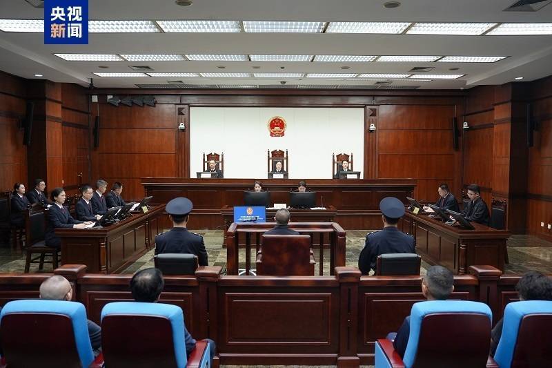 受贿3.57亿余元 贵州省政协原副主席陈晏一审被判死缓